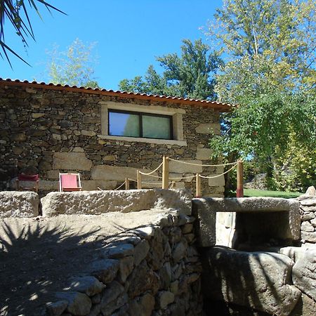 Quinta Da Chouza Agroturismo E Enoturismo 塞洛里库迪巴什图 外观 照片