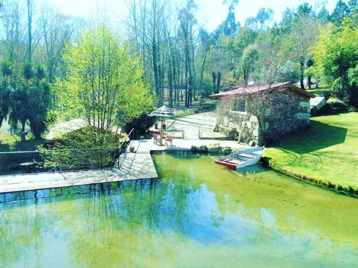 Quinta Da Chouza Agroturismo E Enoturismo 塞洛里库迪巴什图 外观 照片