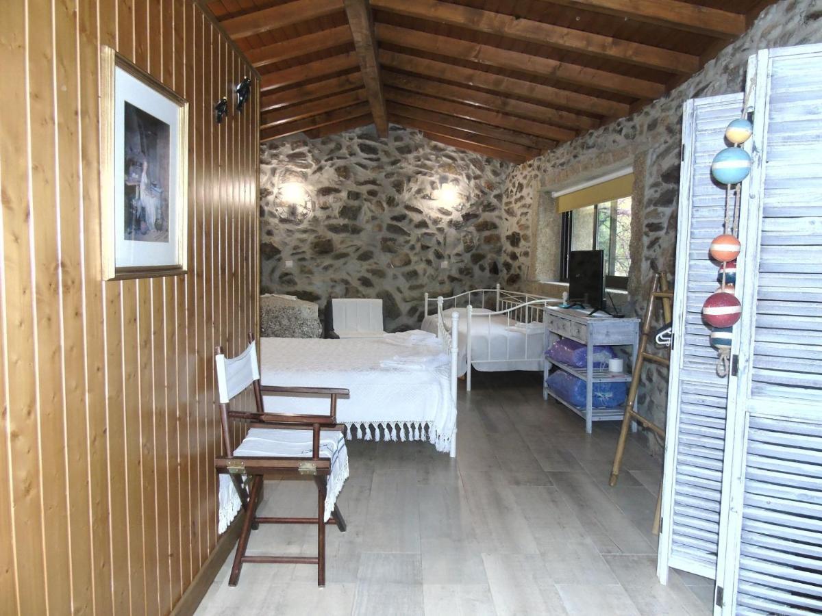 Quinta Da Chouza Agroturismo E Enoturismo 塞洛里库迪巴什图 外观 照片