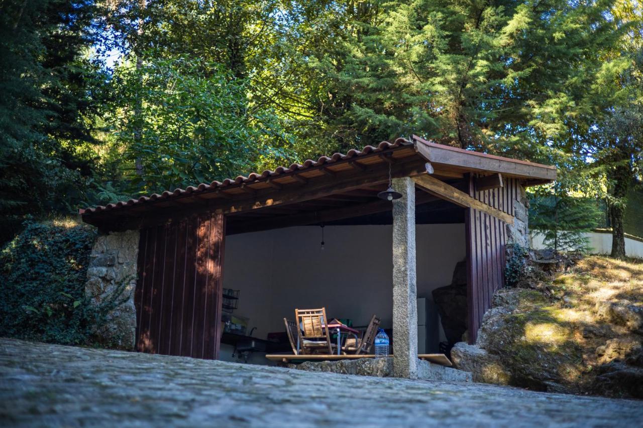 Quinta Da Chouza Agroturismo E Enoturismo 塞洛里库迪巴什图 外观 照片
