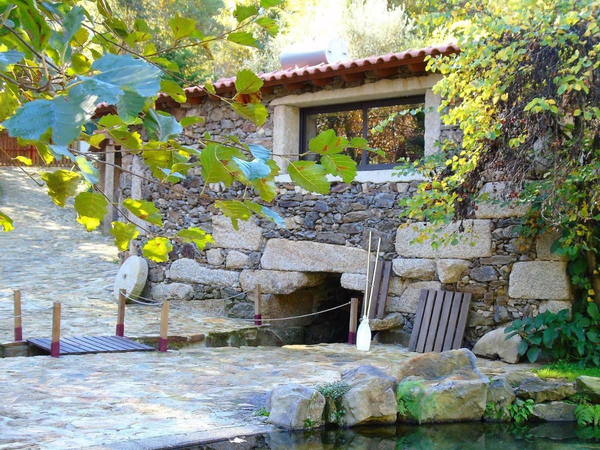Quinta Da Chouza Agroturismo E Enoturismo 塞洛里库迪巴什图 外观 照片